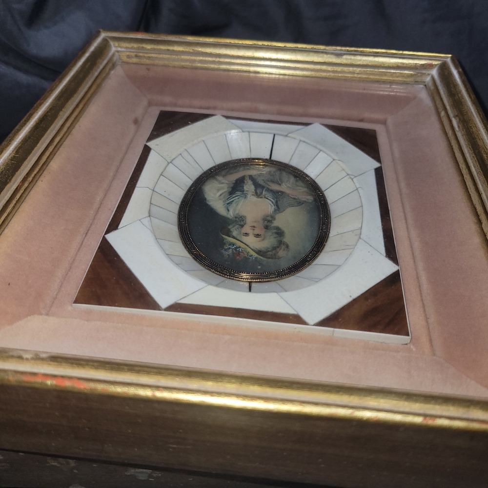Victorian Portraits Miniature Hand Painted Bakelite Frame Lady Gold Matted Pair - Picture 11 of 11